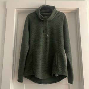 Size XL Marmot Annie Quilted Funnel Neck Pullover